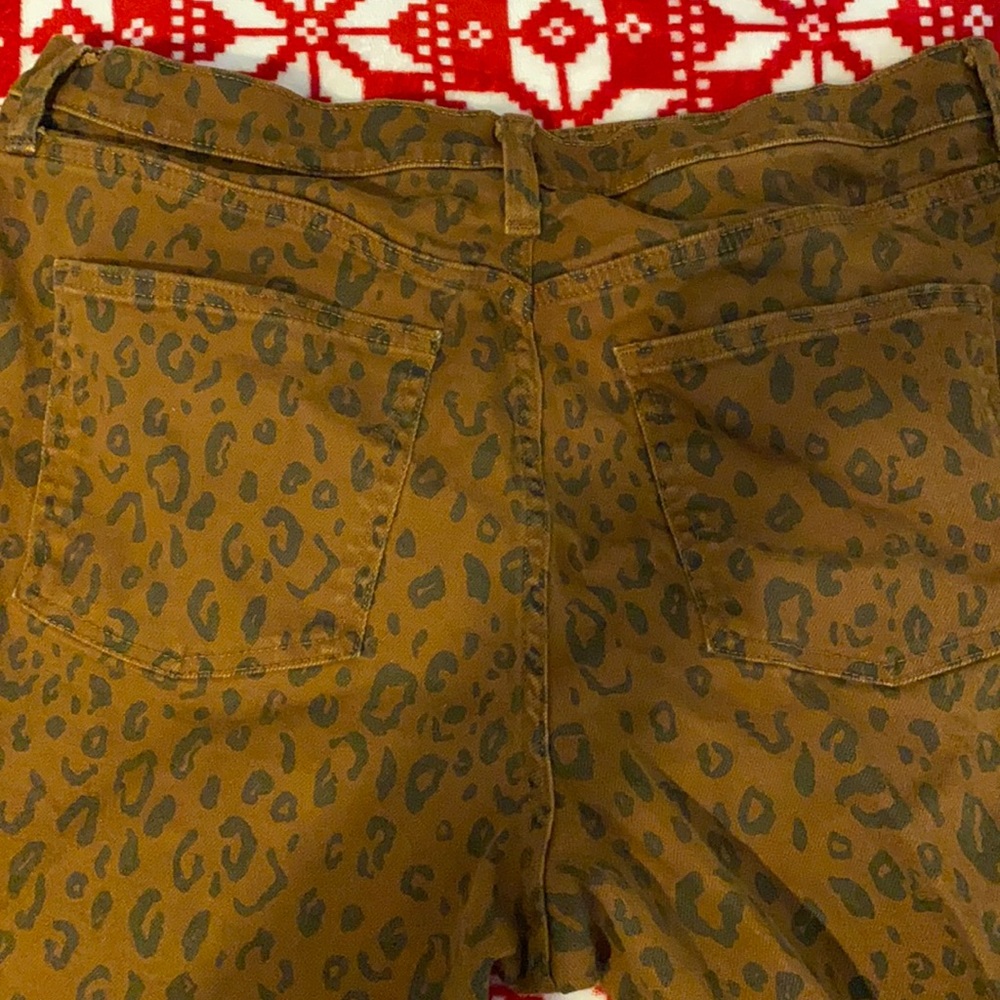 Cheetah print jeans NEVER BEFORE WORN